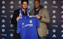Chưa kịp cống hiến cho Chelsea, Pato đã bị "trù ẻo"