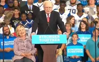 Tỷ phú Warren Buffett thách Donald Trump công khai thuế thu nhập