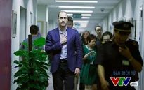 Hoàng tử William và những hình ảnh tại trường quay Talk Vietnam
