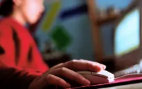 Anh thắt chặt xác minh độ tuổi người truy cập web “đen”