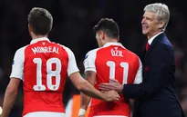 Ozil không bị gọi về tuyển Đức, HLV Wenger mừng ra mặt