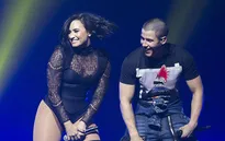 Chia tay bạn trai, Demi Lovato tận hưởng cuộc sống tự do bên Nick Jonas