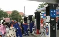 Sẽ bán đấu giá 7.000 tấn xăng vận chuyển trái phép vào Việt Nam