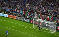 Simone Zaza xin lỗi vì quả penalty quá “dị”