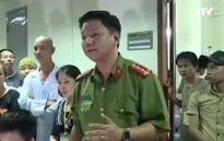 Đại úy công an say mê mang tiếng hát đến với bệnh nhân