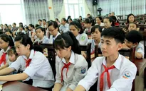 Chặng đường 1 năm đồng hành cùng học sinh nghèo của học bổng Niềm Tin Việt