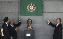 Ngỡ ngàng với tiết lộ gây sốc từ tác giả bức tượng C.Ronaldo "thảm họa"