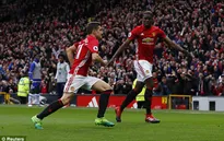 VIDEO Herrera ghi bàn may mắn, nhân đôi cách biệt cho Man Utd