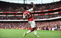 VIDEO Arsenal 3-0 Bournemouth: Welbeck kéo Pháo thoát hiểm
