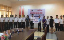 Quỹ Tấm lòng Việt trao quà hỗ trợ gia đình cán bộ, chiến sỹ Lữ đoàn Công binh 83 Hải quân
