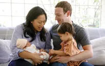 Ông chủ Facebook lại khiến cả thế giới xúc động khi lên chức cha lần 2