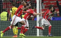 Benfica 1-0 Dortmund: Vỏ quýt dày có móng tay nhọn