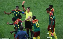 Cúp Liên đoàn các châu lục 2017: Xem VAR, trọng tài vẫn đuổi nhầm cầu thủ Cameroon