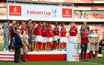 Emirates Cup: Thua Sevilla, Arsenal vẫn lên ngôi vô địch nhờ chỉ số phụ