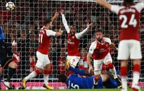 Khai màn Ngoại hạng Anh: Arsenal thắng nghẹt thở trước Leicester City