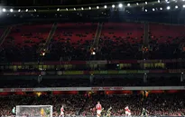 Bán vé giá rẻ, Arsenal vẫn lập kỷ lục... "ế" chưa từng có trong lịch sử