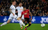 Kết quả bóng đá châu Âu sáng 25/10: Barcelona, Man Utd thắng dễ, nhọc nhằn Arsenal, Man City