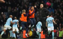 Kết quả, BXH Ngoại hạng Anh sau vòng 14: Top 4 trọn niềm vui, Tottenham rơi tự do