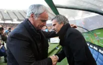 Mourinho an ủi Ranieri sau quyết định sa thải của Leicester