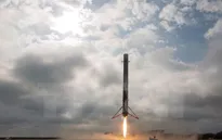 SpaceX lần đầu đưa vệ tinh lên quỹ đạo từ tên lửa đã sử dụng