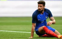 "Búa tạ" muốn mua tiền đạo chân gỗ của Arsenal với giá kỷ lục