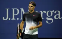 Roger Federer vừa chơi vừa lo tại US Open 2017