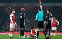 Arsenal 1-3 MU: Pogba nhận thẻ đỏ, "Pháo thủ" nhận trái đắng trên sân nhà!