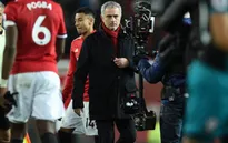 Mourinho: Thua Sevilla đau hơn hay thua Liverpool đau hơn?