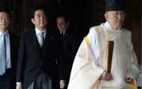 Thủ tướng Nhật Bản gửi đồ lễ đến đền Yasukuni