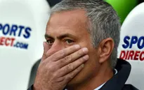 UEFA báo tin cực buồn cho Man Utd