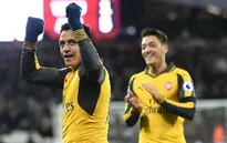 Arsenal không sống bằng Ozil và Sanchez
