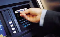 Tạm giữ hình sự người Trung Quốc dùng thẻ ATM giả chiếm đoạt tiền