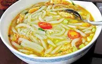 Thưởng thức món bánh canh cua đồng thơm ngon khó cưỡng