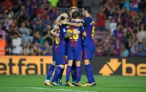 Đồng đội Messi thừa nhận chơi thân với C.Ronaldo