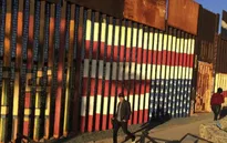 Tổng thống Mỹ yêu cầu chi 8,6 tỷ USD xây tường biên giới với Mexico