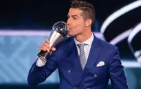 Ronaldo thắng giải Cầu thủ xuất sắc nhất 2016 do FIFA trao tặng