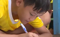 Cặp lá yêu thương: Cậu bé mơ ước thành cầu thủ bóng đá