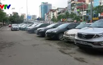 TP.HCM thí điểm thu phí đỗ ô tô qua điện thoại