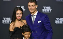 Ronaldo "đá xoáy" Messi và Barca sau khi giành giải Cầu thủ xuất sắc nhất