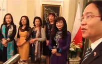 Đại sứ Việt Nam tại Ba Lan gặp gỡ đại diện các tổ chức cộng đồng