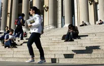 Nhiều người Mỹ vỡ nợ do chi phí đại học