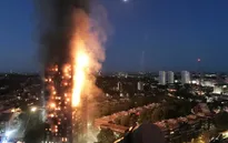 Vụ cháy tòa nhà Grenfell: Thương vong lớn từ khuyến cáo khó hiểu?