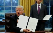 Nhà Trắng tìm giải pháp bảo vệ sắc lệnh cấm nhập cư của Donald Trump