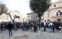 Nhiều địa điểm công cộng đóng cửa sau động đất mạnh ở Italy