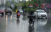 Mưa lớn diện rộng ở Bắc Bộ, cảnh báo lũ trên các sông