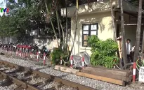 Ra quân xử lý vi phạm đường sắt tại Hà Nội