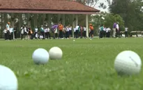 Sir Nick Faldo truyền cảm hứng chơi golf tới trẻ em Việt Nam