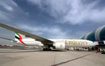 Hãng hàng không Emirates cho phép dùng thiết bị điện tử trước khi lên máy bay