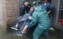 Mỹ nỗ lực giải cứu người dân trong siêu bão Harvey