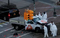 Xe tải lao vào đám đông ở New York, Mỹ